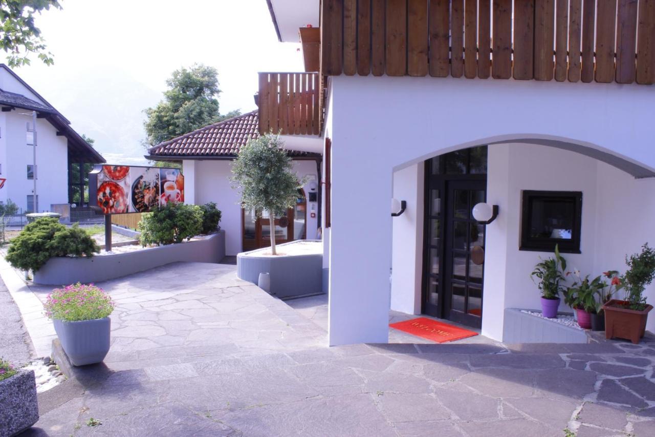 Zur Muehle Hotel Ora / Auer Exterior foto